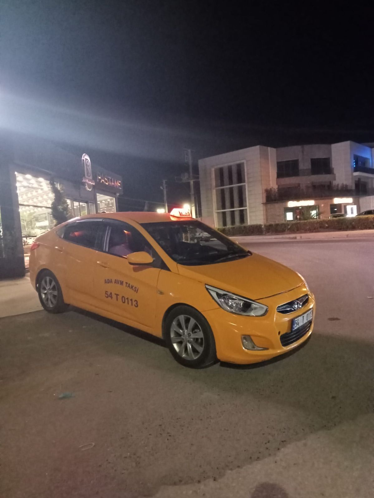 Erenler Taksi aracı gece acil ulaşımda